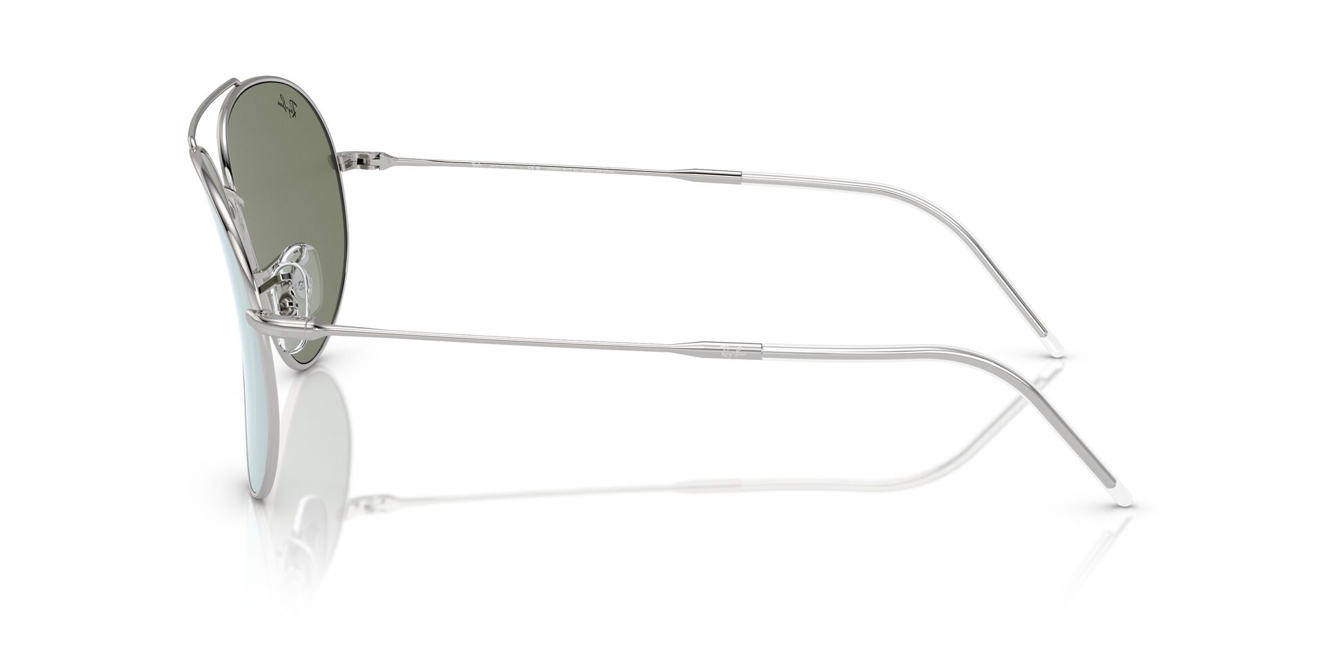 Das Bild zeigt die Sonnenbrille RBR0101S 003/30 von der Marke Ray-Ban in Silber.