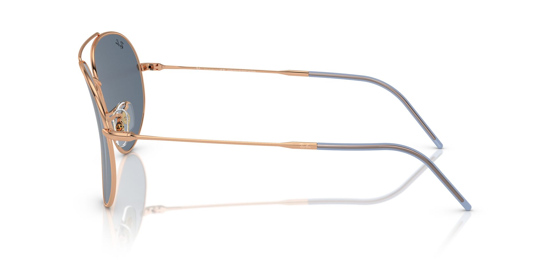 Das Bild zeigt die Sonnenbrille RBR0101S 92023A von der Marke Ray-Ban in Gold.
