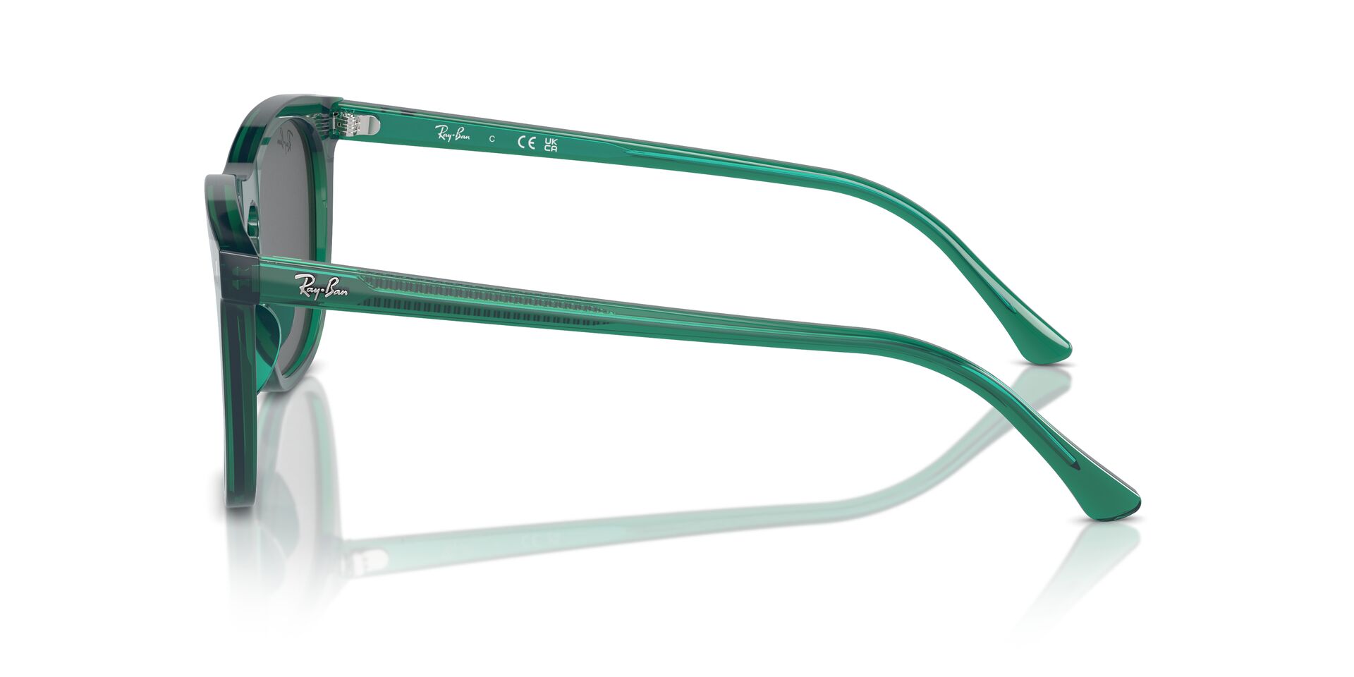 Das Bild zeigt die Sonnenbrille RB2210 6615B1 von Ray-Ban in Grün transparent.