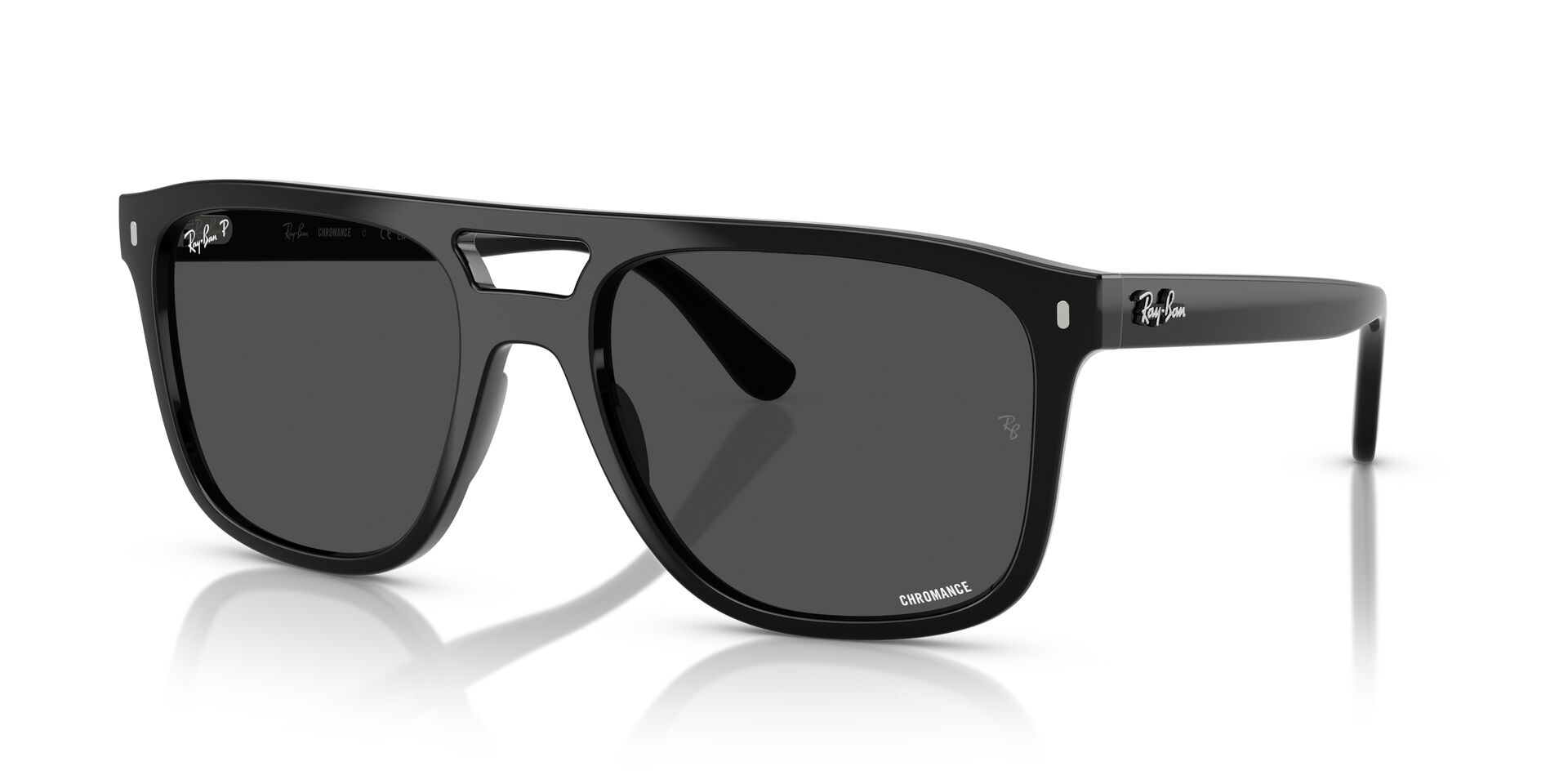 Das Bild zeigt die Sonnenbrille RB2213CH 901/K8 von Ray-Ban in Schwarz.