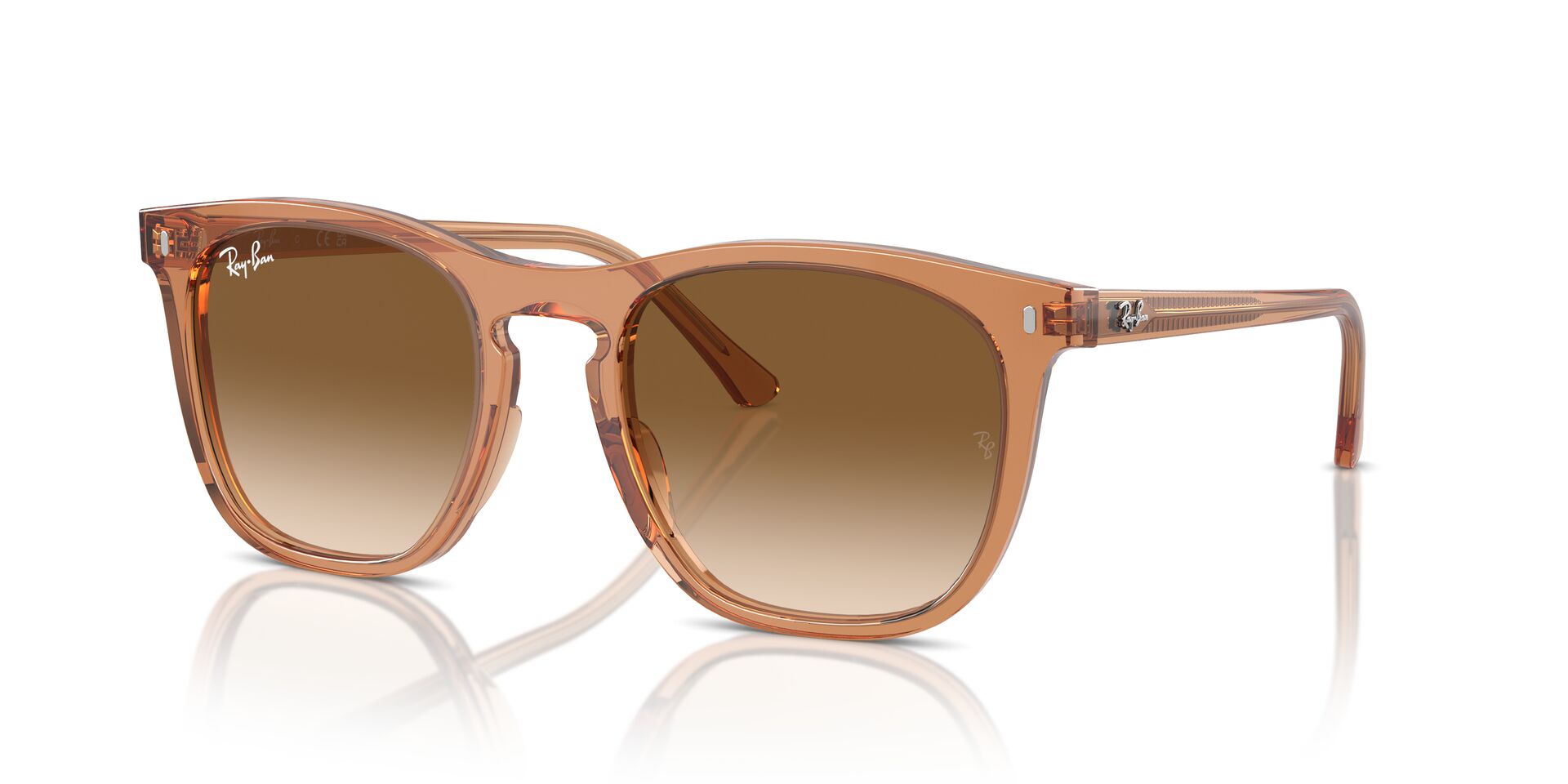 Das Bild zeigt die Sonnenbrille RB2210 676451 von Ray-Ban in Braun transparent.
