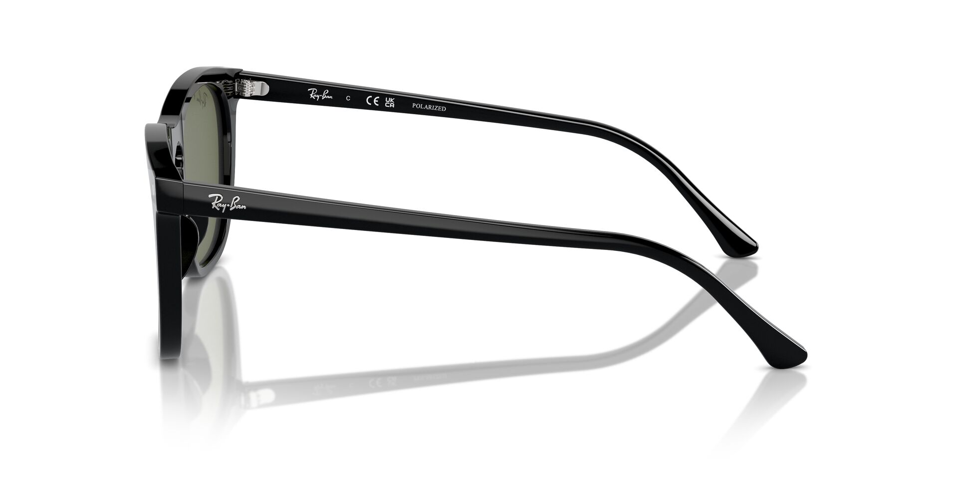 Das Bild zeigt die Sonnenbrille RB2210 901/58 von der Marke Ray-Ban in Schwarz.